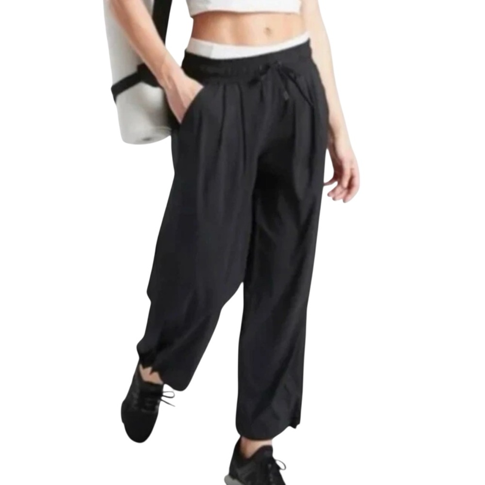 Athleta Revive pull on black jogger pants size 12